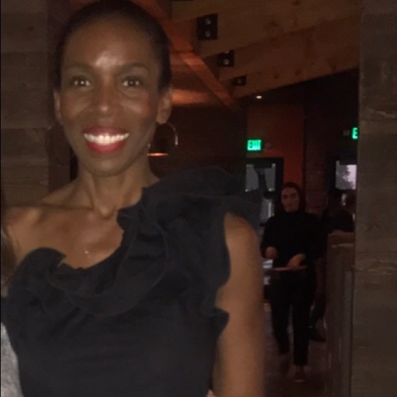 Meet your Posher, Yolanda - Picture 1 of 1